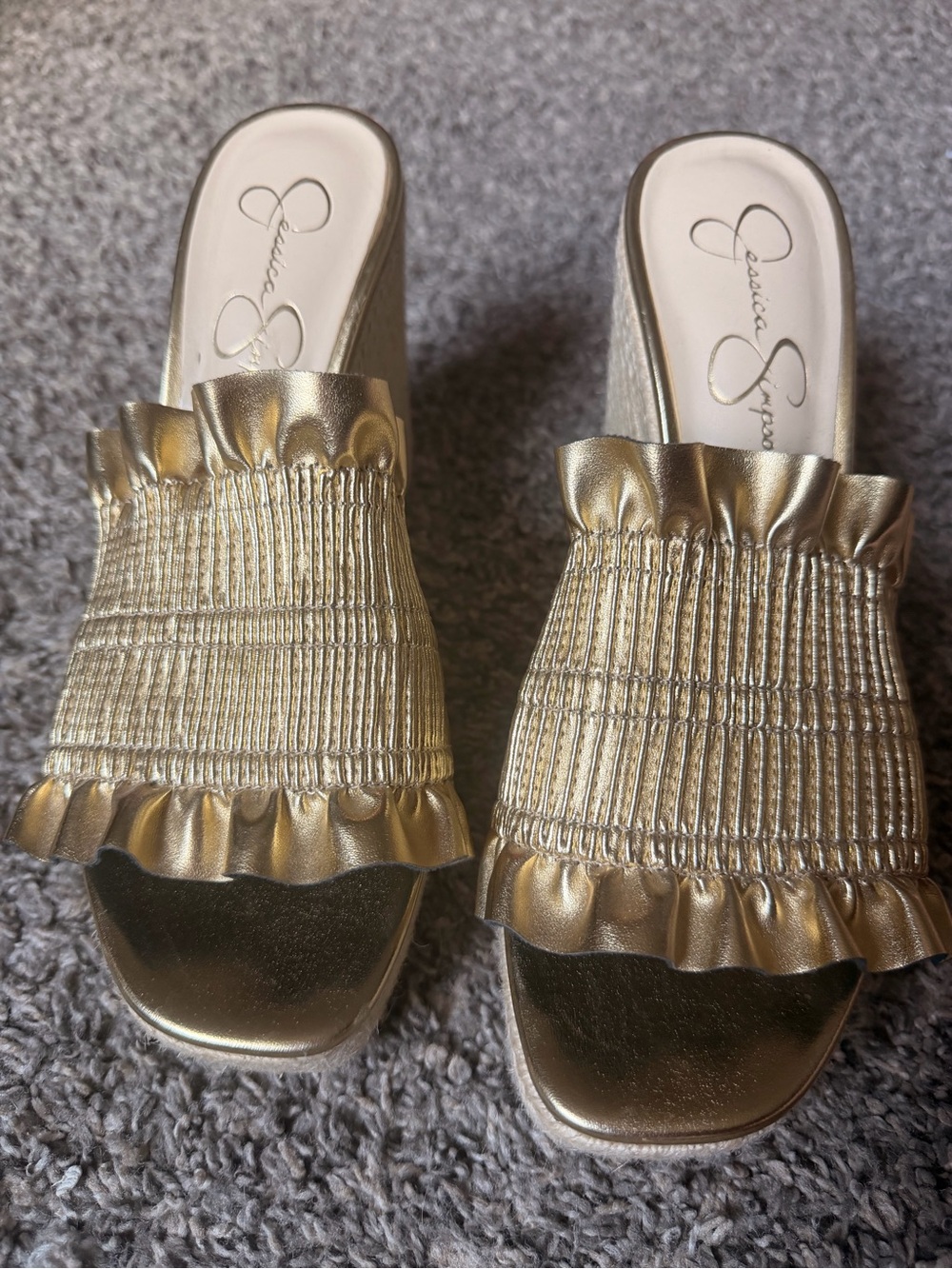 Jessica Simpson Metallic Gold Ruffled Smocked Slide Mules new never worn